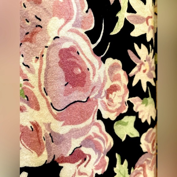 ๐2/$25๐ Chaps floral midi skirt S-M - Picture 3 of 5